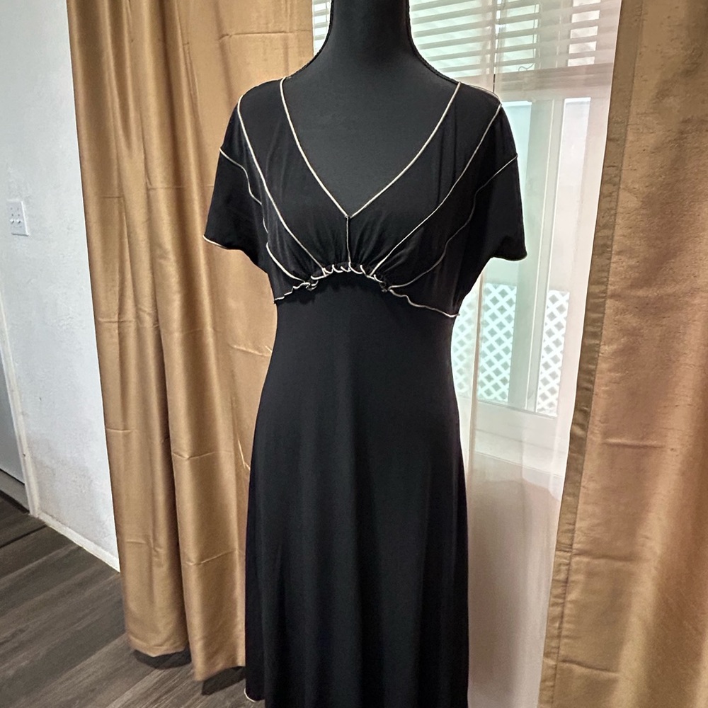 Studio M Black Dress with Subtle White Accents size L